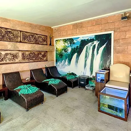 Risus Otel
